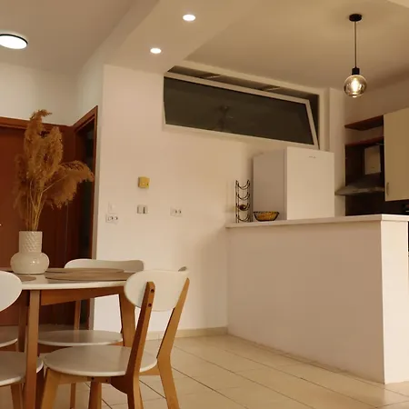 Apartment Kormilo